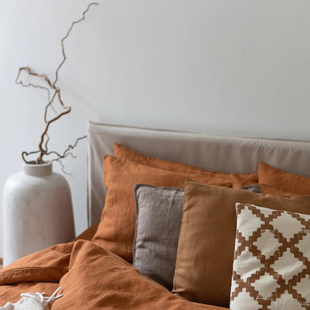 Cinnamon linen pillow case, natural organic linen pillow cover, envelope closure pillowcase in 20x20, 26x26, 16x16, custom sizes