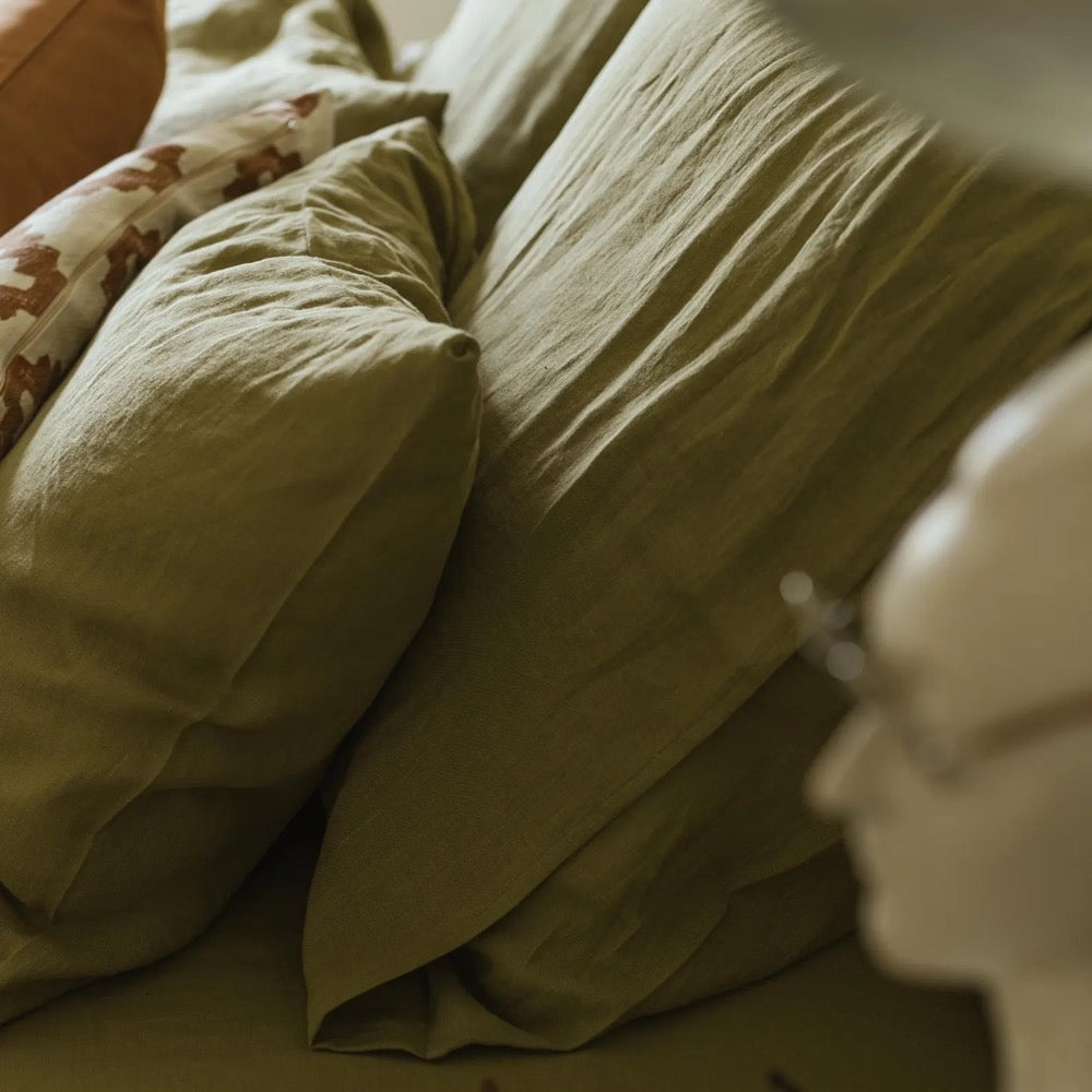Organic pure linen pillowcase with envelope closure in custom sizes and various colors, handmade bed linen